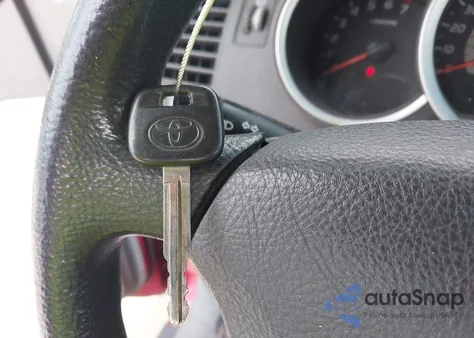 2006 Toyota Tacoma from USA, damaged, VIN 5TENX22N26Z217743